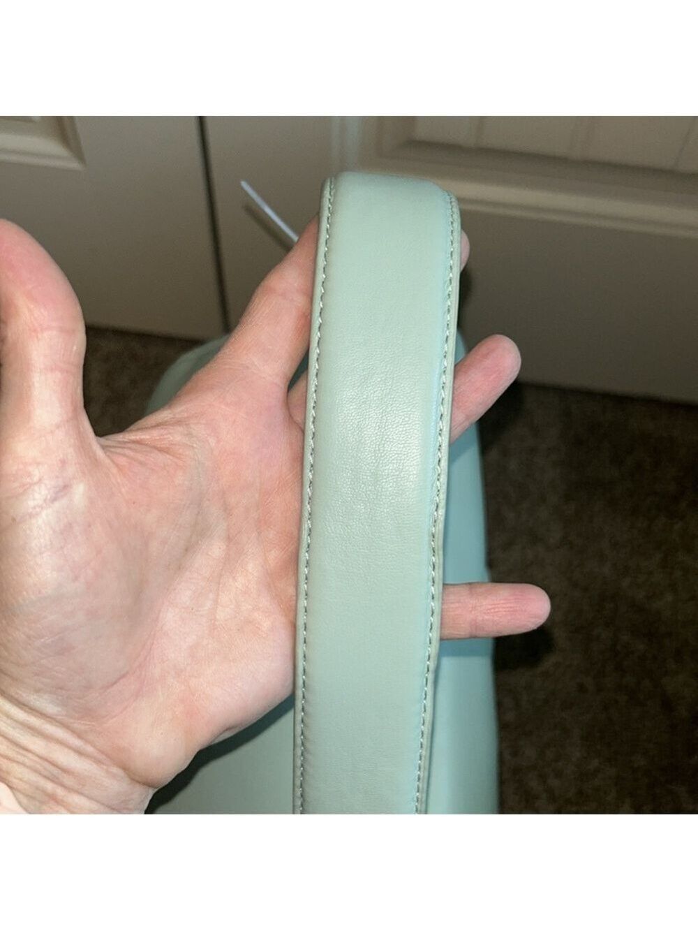 NWT Steve Madden Sage BEPeachy Shoulder Bag - Picture 3 of 4